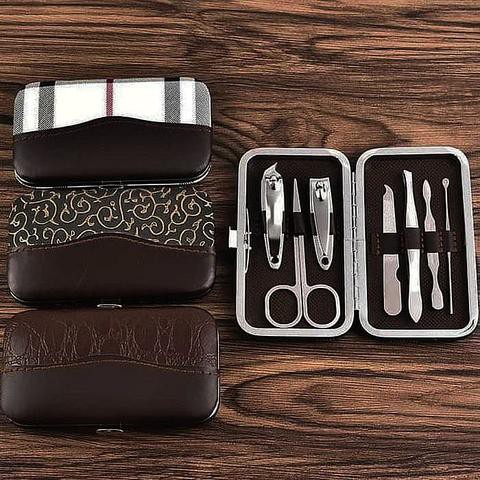 Manicure Pedicure Set  - 7 in 1 Alat Perlengkapan Meni Pedi Dompet Gunting Kuku Set