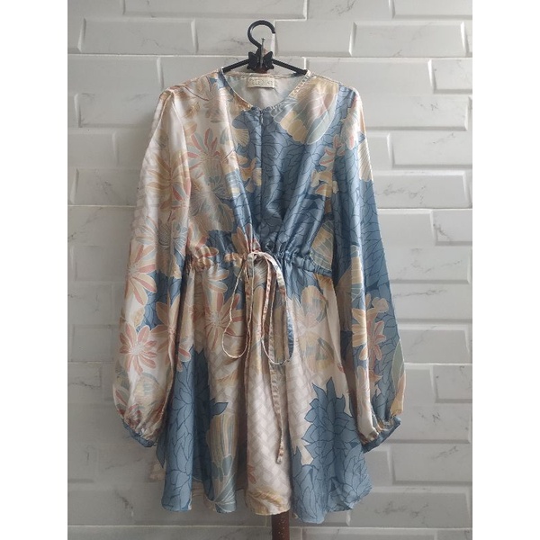 [Preloved] Sulawesi Series Sapphire Blouse by Wearing Klamby - size M