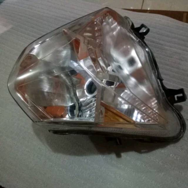 Reflektor depan honda beat street