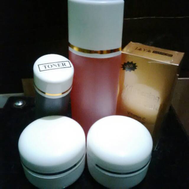 PAKET CREAM RACIKAN DOKTER 30GR/PAKET BESAR PERAWATAN WAJAH/PAKET KHUSUS MENGHILANGKAN FLEK HITAM