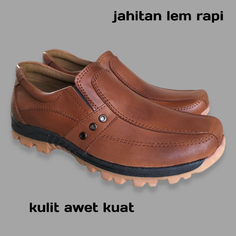 Sepatu pria kulit /sepatu santai /sepatu slip on/ sepatu kasual /sepatu gradino 05 tan