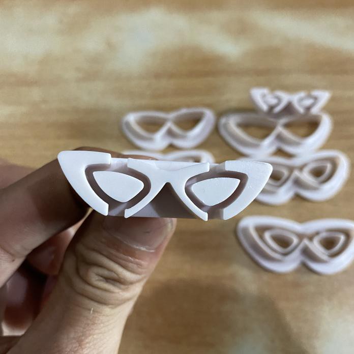 

Emboss Glasses cutter set 7 pc for emoji character