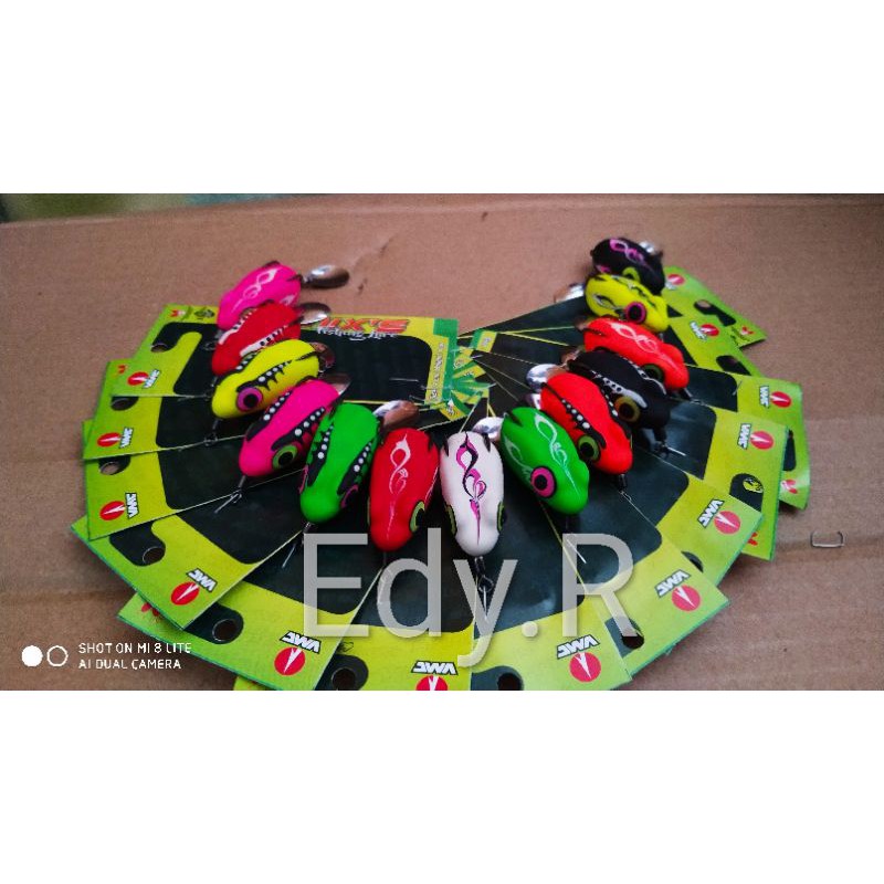 LURE SOFt FROG AMIX LURE. umpan mainan. umpan kodok. umpan karet. umpan gabus. umpan palsu.