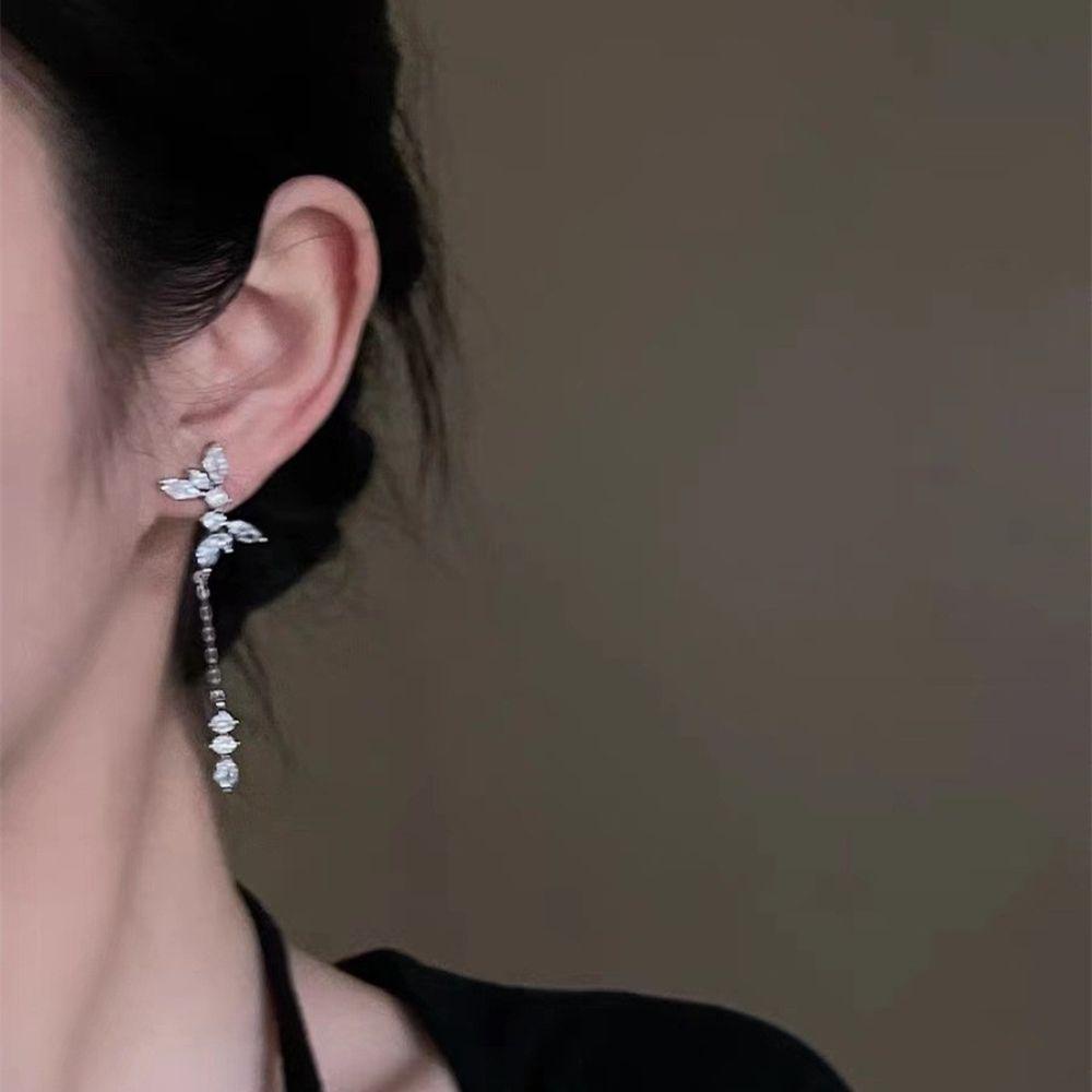 Agustinina Anting Rumbai Panjang Elegan Manis Perhiasan Fashion Berlian Imitasi Hadiah Indah Wanita Ear Studs