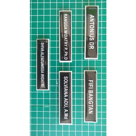 

NAMETAG MAGNET / NAMA DADA / RESIN
