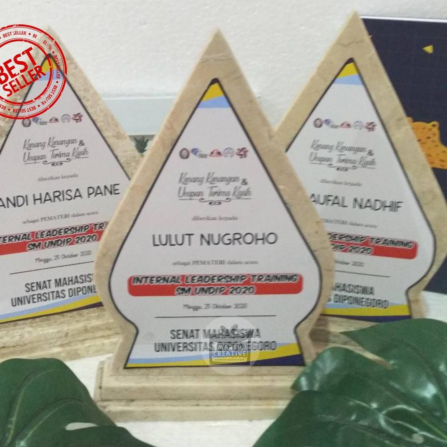 Diminati  PLAKAT MARMER | VANDEL MARMER | Plakat vandel marmer | jual plakat | plakat wisuda marme