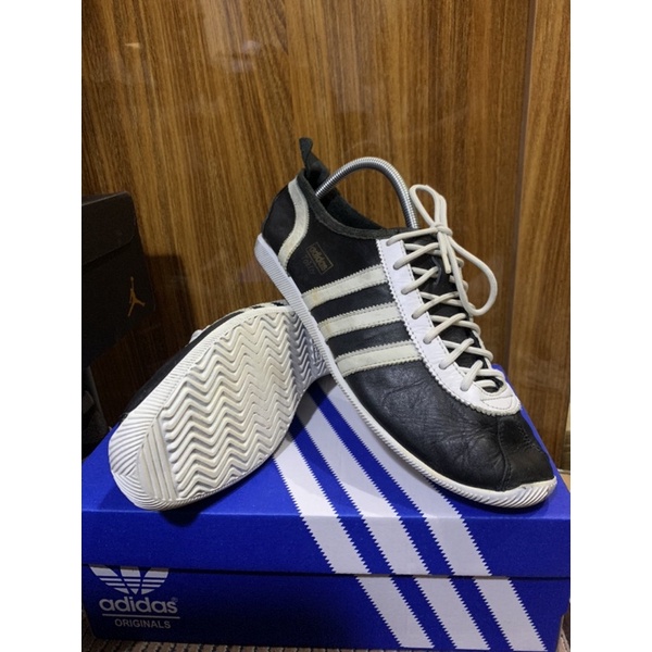 ADIDAS TOKIO SIZE 44,5