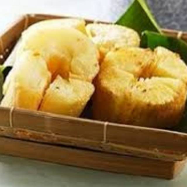 

Singkong Bumbu Frozen siap goreng atau kukus