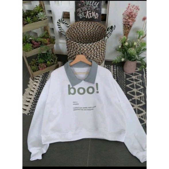 SWEATER BERKERAH BOO