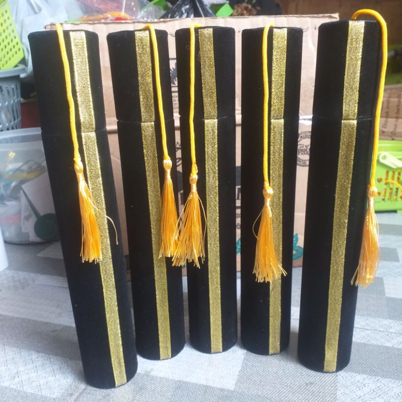 Tabung toga/Tabung toga wisuda anak