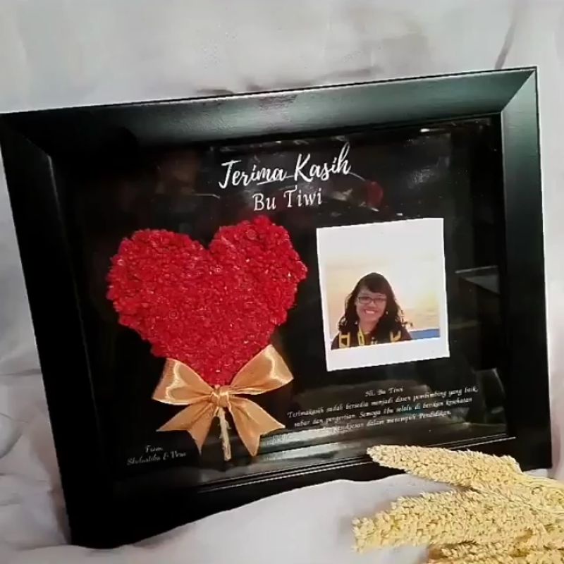 Love edelweis in 3D frame / 5R / 6R / 8R / 10R / Bunga Kering / Buket / Bucket / Hadiah Wisuda / Had