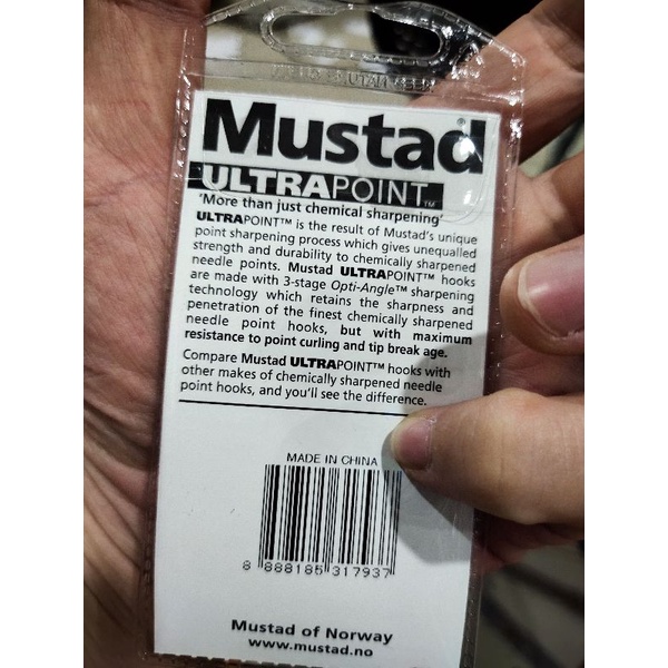pancing mata kail mustad live bait hoodlum kail laut