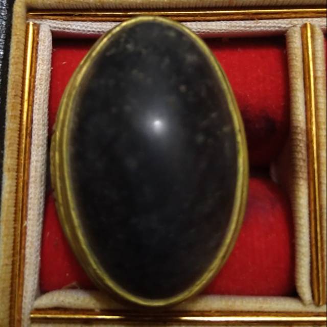 Batu akik Hitam besar