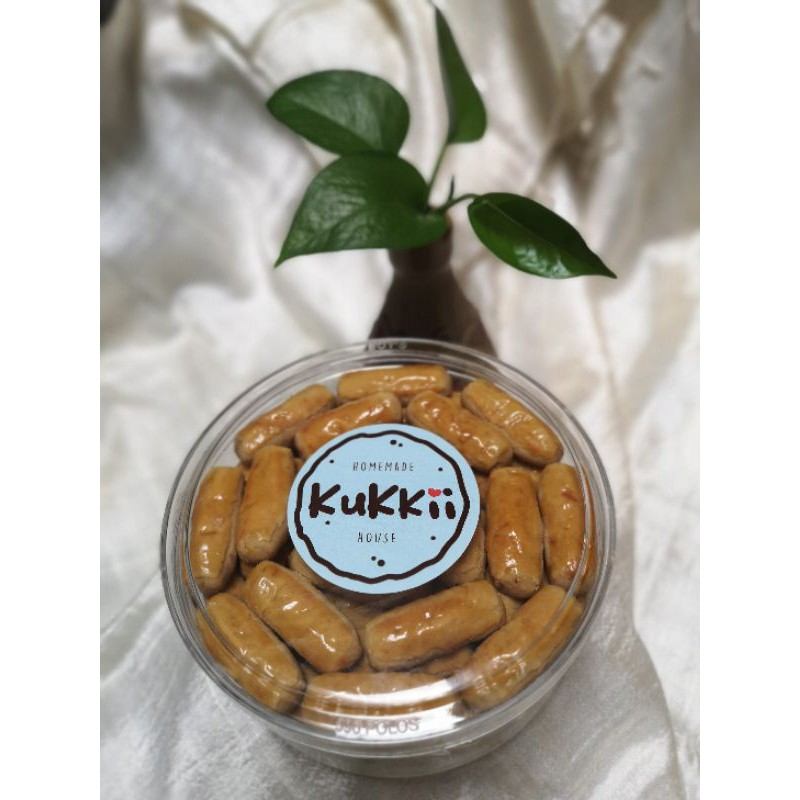 

Kue Kering Kastangel Premium Keju Edam Spesial Lebaran Natal Mentega Wisman Cookies 350gr - 500gr