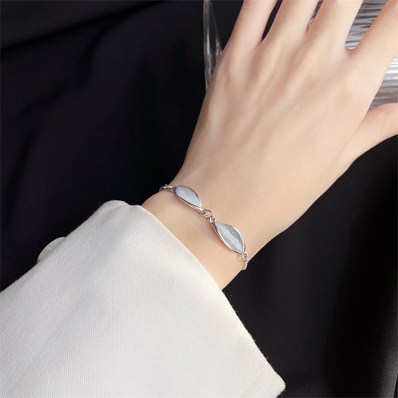 Gelang S925 Silver Model Daun Tarik Dapat Disesuaikan Gaya Korea Untuk Wanita