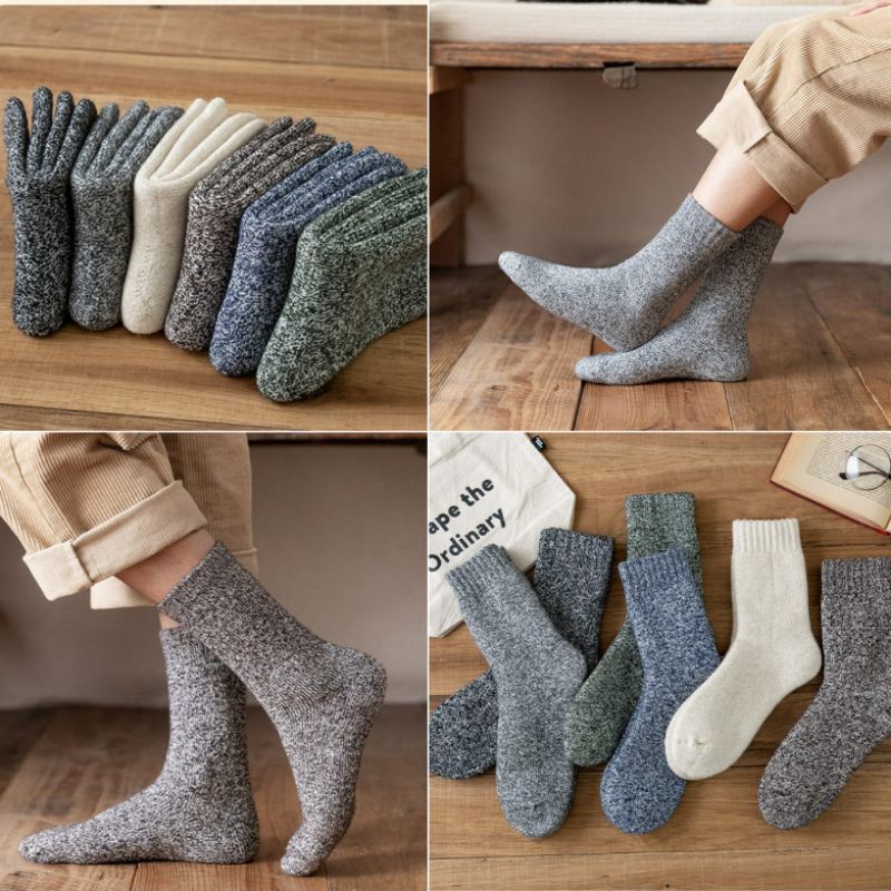 Kaos Kaki Musim Dingin / Winter 012