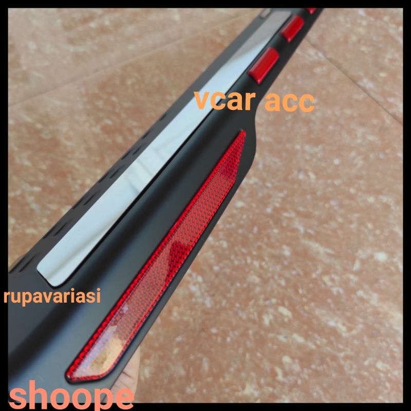 sill plate silplate PINTU BAGASI belakang Toyota all new Rush plastik hitam kombinasi + reflektor