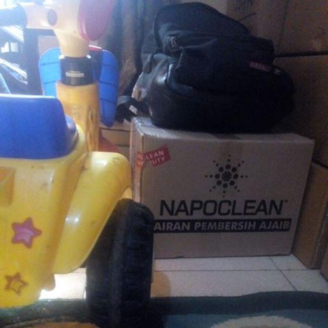 Selusin Napoclean Pembersih Keramik