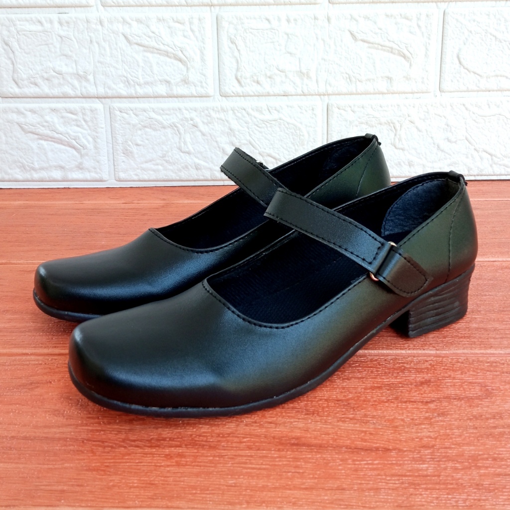 Vinus V.01 Sepatu Pantofel Sekolah Paskibra Hak 3cm Size 37-41 Hitam