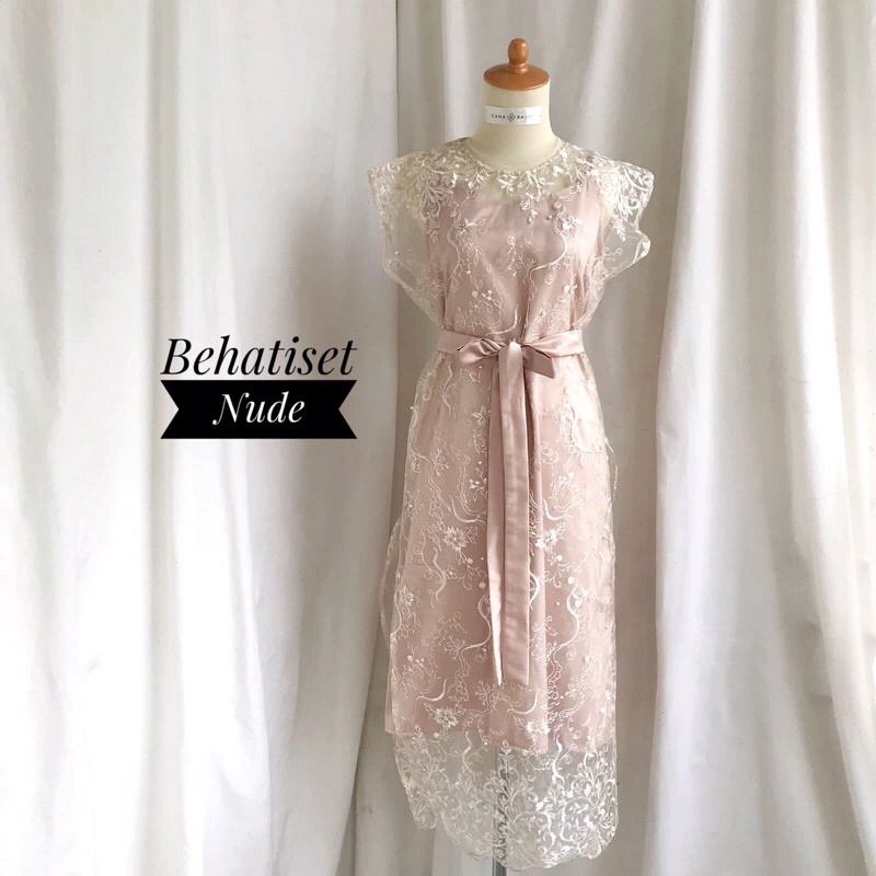 Behati Set Tulle Lace Dress Pesta