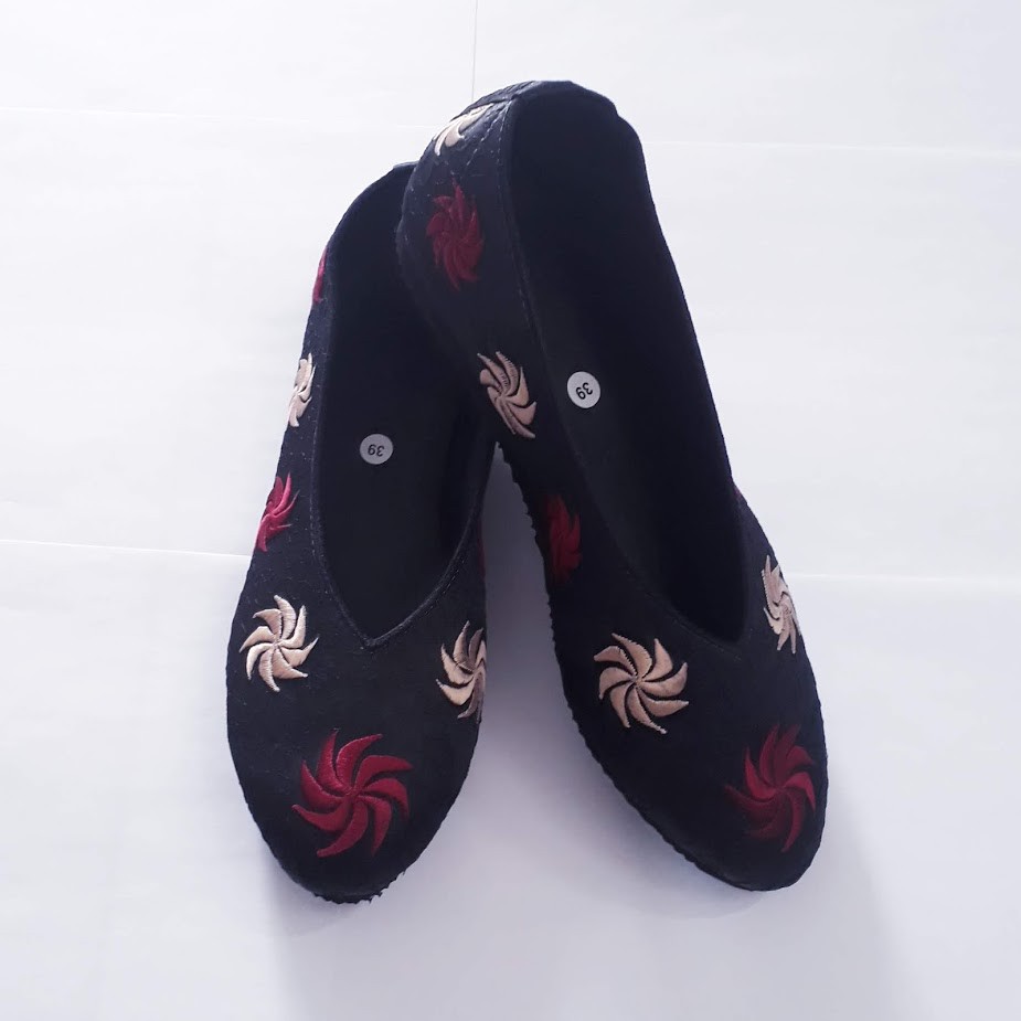 etnik fashion sepatu wanita flat slip on bordir terbaru murah motif kincir