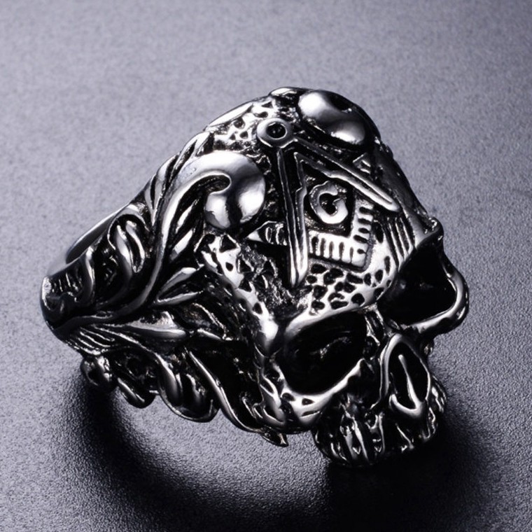 SEUSUK  Cincin Motif Kepala Tengkorak masonic Klasik Bahan Stainless Steel 316L untuk Pria