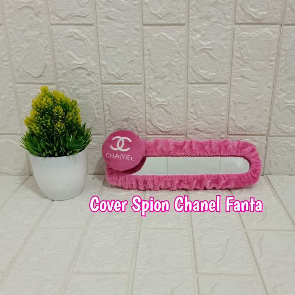Sarung Spion Cover Spion kaca dalam Motif Bando Chanel Fanta Tulisan Putih