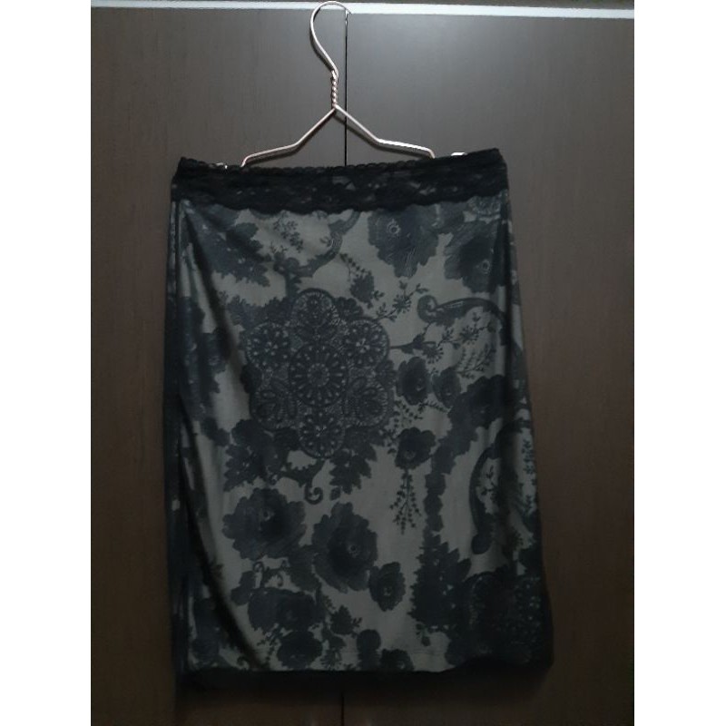 rok midi preloved
