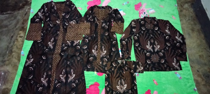 Bisa Pisah Batik Couple Keluarga Sania Ruffle Ori Ndoro Jowi Termurah