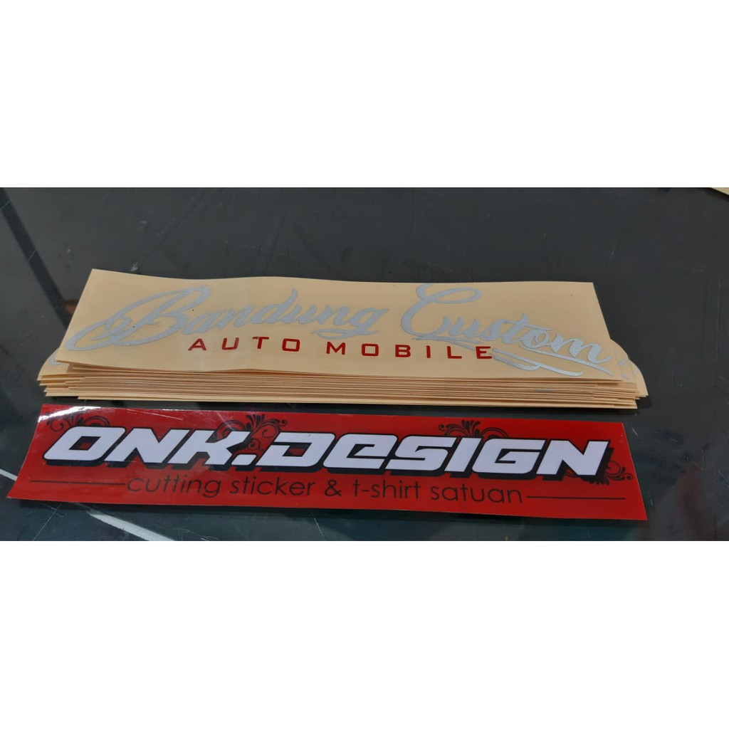 

cutting sticker stiker bebas desain printing waterproof label merk laminasi 119