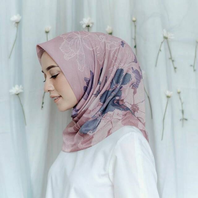 Winter scarf vanilla hijab - with pouch