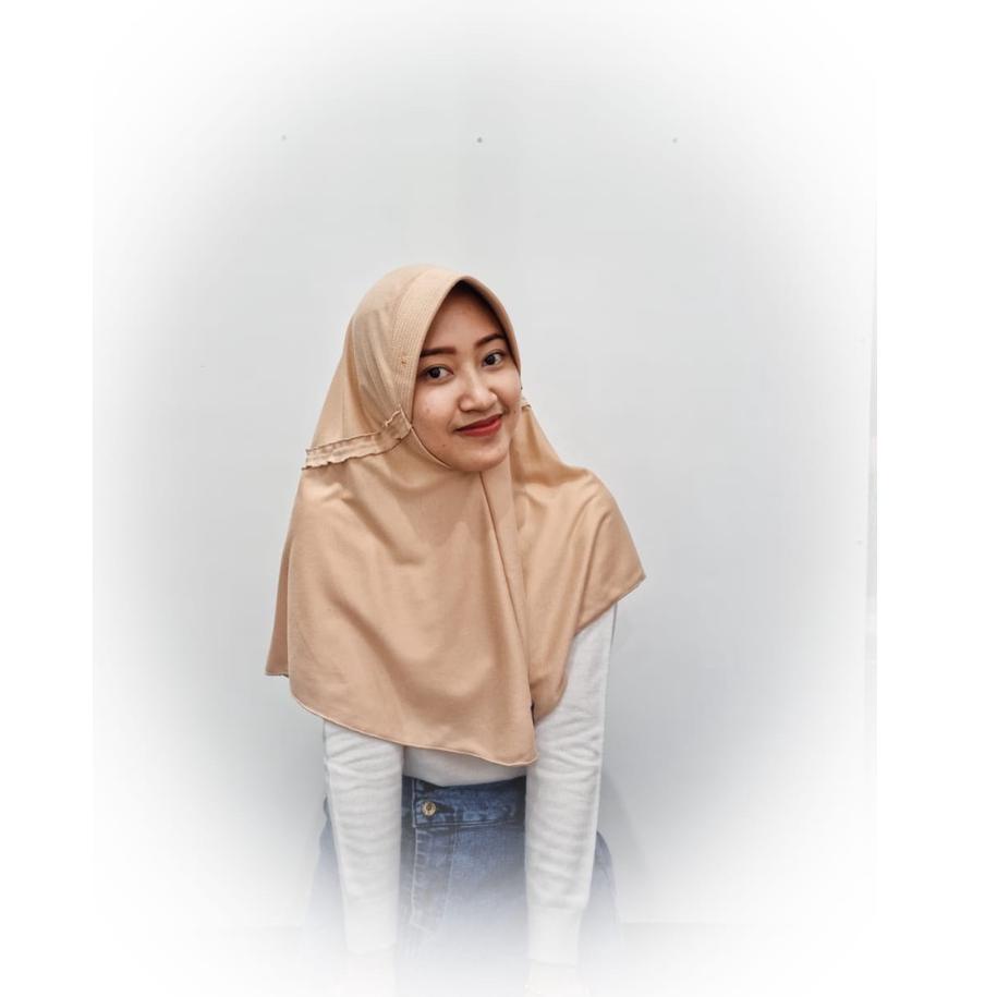 Jilbab sekolah vilora hijab instan sehari hari ∣ Hijab instan sekolah putih, hitam, abu, navy kerudu