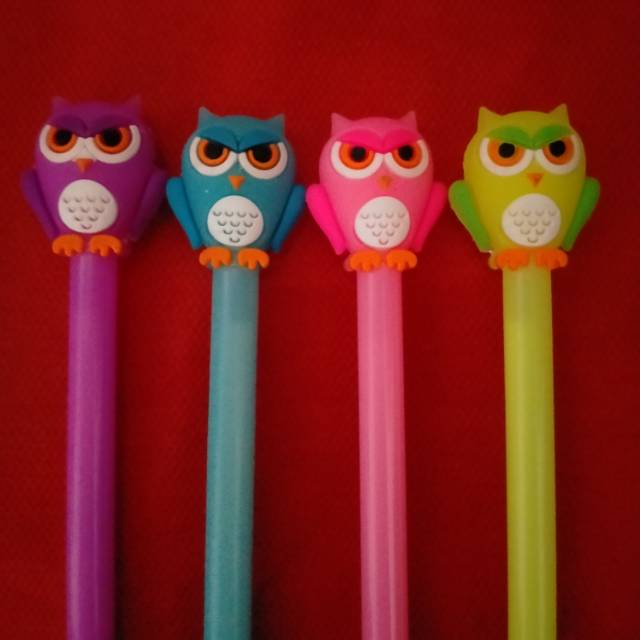 

Pulpen gel karakter burung hantu