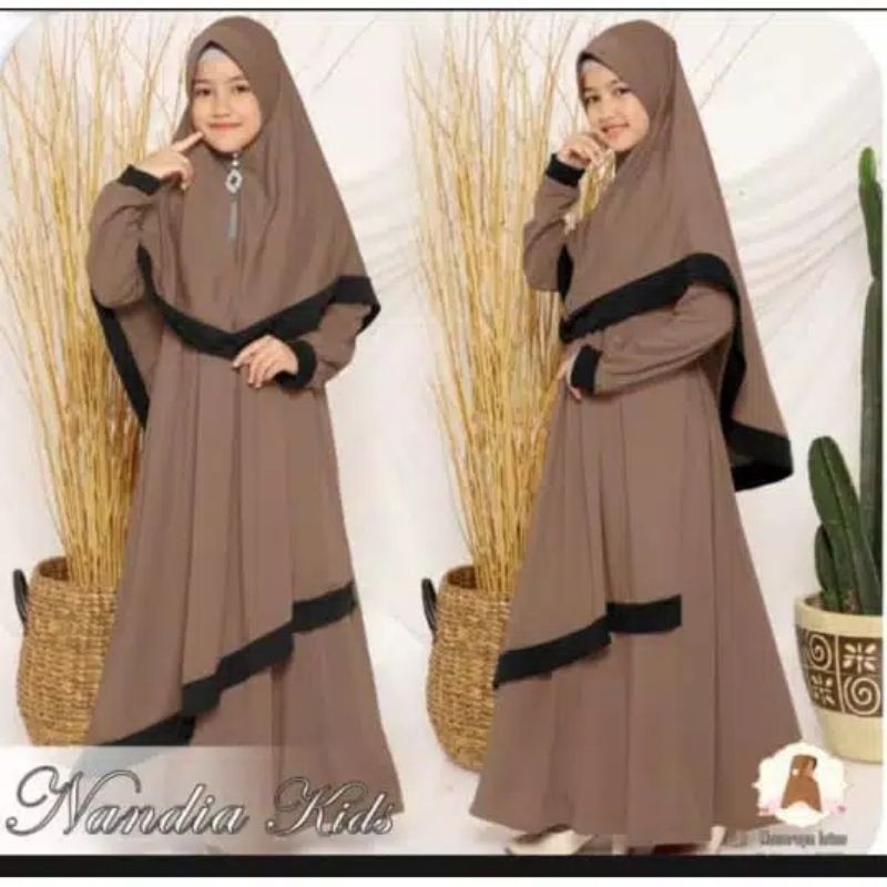 Nandia kids 1 set gamis &amp; jilbab