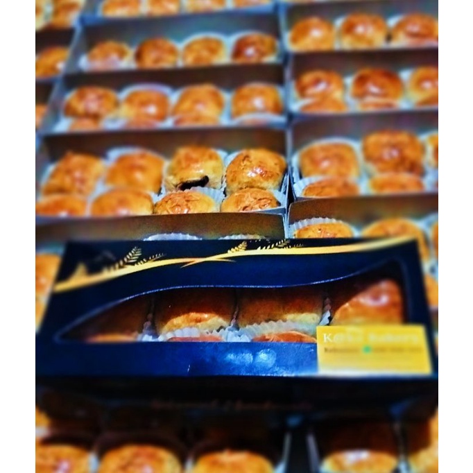

Premium Bolen Pisang Coklat Lumer