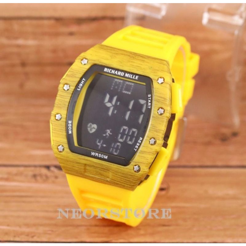 Jam Tangan Sporty Digital Terlaris Jam Tangan Pria Tahan Air