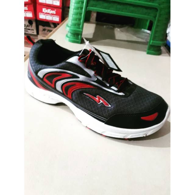 Sepatu badminton/voli merk dallas