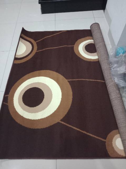 Karpet Permadani Motif Ukuran 160x210 cm Kualitas Premium Bahan Lembut dan Halus