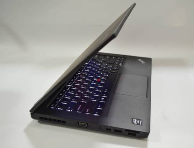 Laptop Lenovo Thinkpad T440p / i5 Gen4 / 4GB / 320GB / 14 inch / laptop second murah