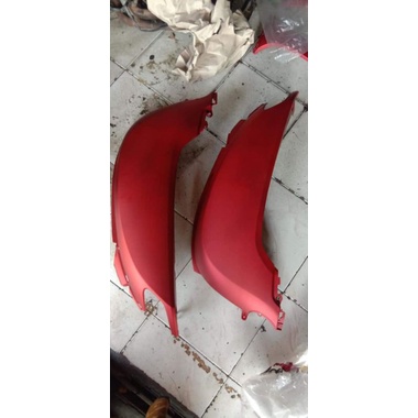 Cover body belakang scoopy 2017-2020 merah doff polos