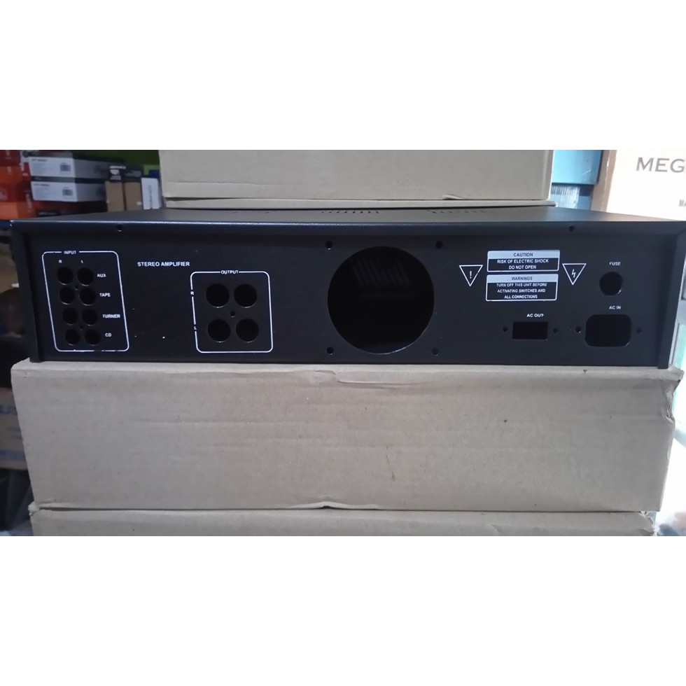 BOX POWER AMPLIFIER PROFESIONAL SOUND SYSTEM XUTOR XR0201 TEBAL