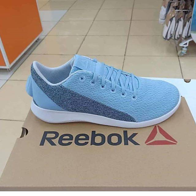 Reebok CN 6319 | Shopee Indonesia