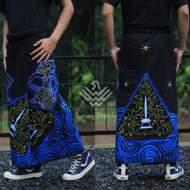 sarung batik lukis/sarung lukis astronot/sarung lukis naruto/sarung anime