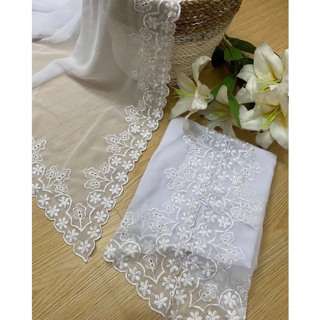 Kain Kebaya bordir Cleopatra Putih