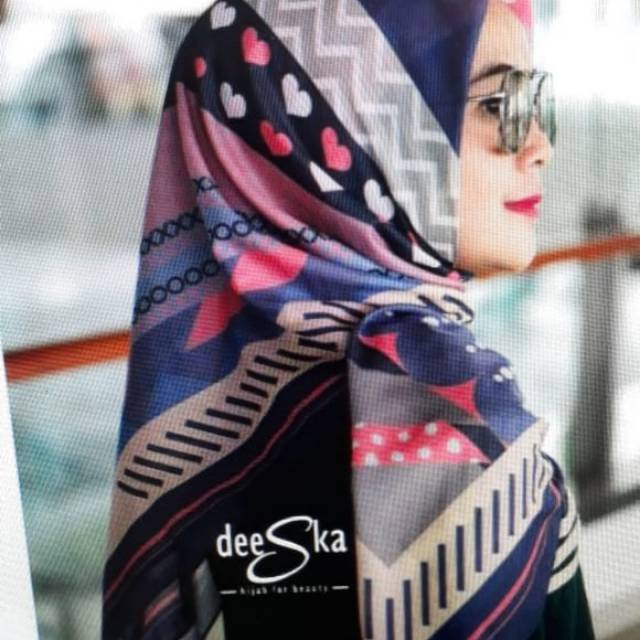 Hijab segiempat Deska Printing voal premium