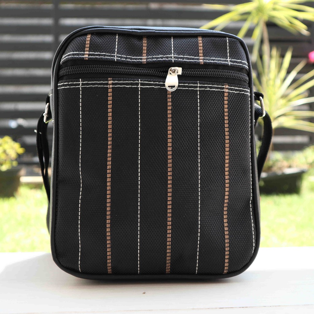 Tas Slingbag Pria Kekinian Model Casual Selempang Kulit Kecil Keren