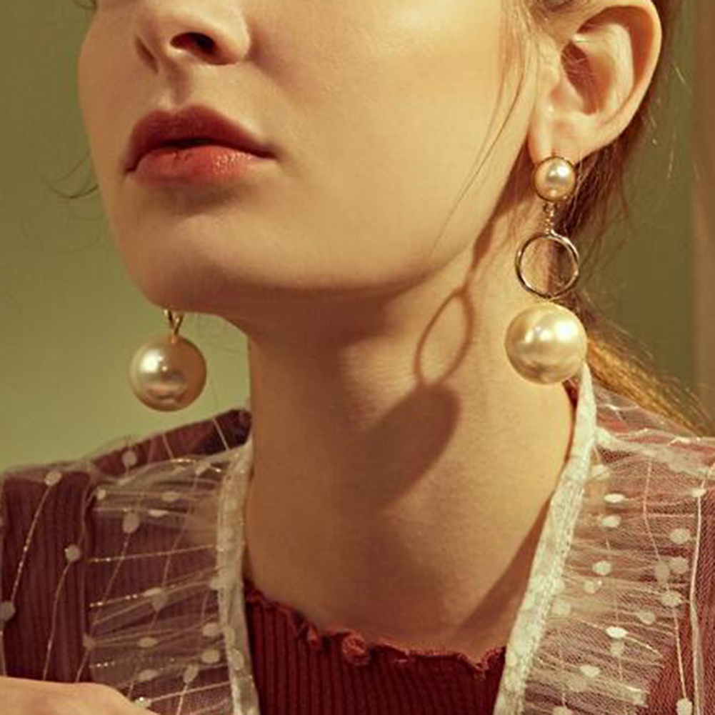 Anting Stud Panjang Bentuk Lingkaran Besar Aksen Mutiara Tiruan Untuk Wanita