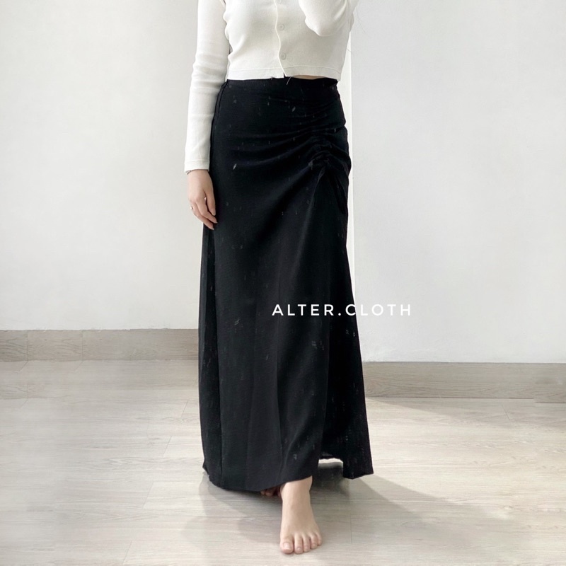 alter.cloth - BOONDA SKIRT | Rok Wanita Panjang Serut Crinkle Fashion Korea Murah-Hitam