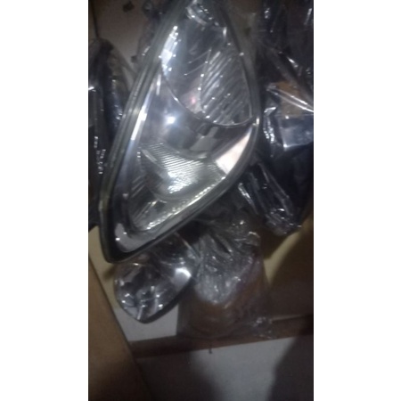 headlamp innova 2004-2010