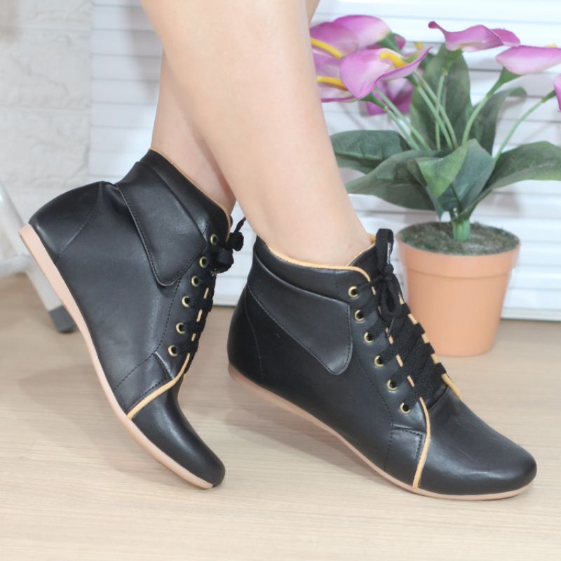 Boots flat wanita brd 20